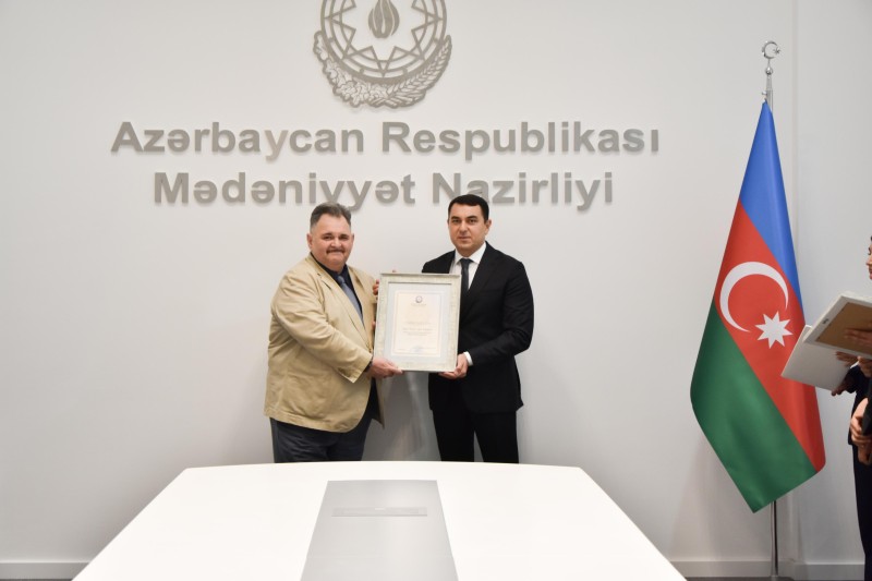 Kinorejissor Ayaz Salayev Mədəniyyət Nazirliyinin Fəxri diplomuna layiq görülüb - FOTO